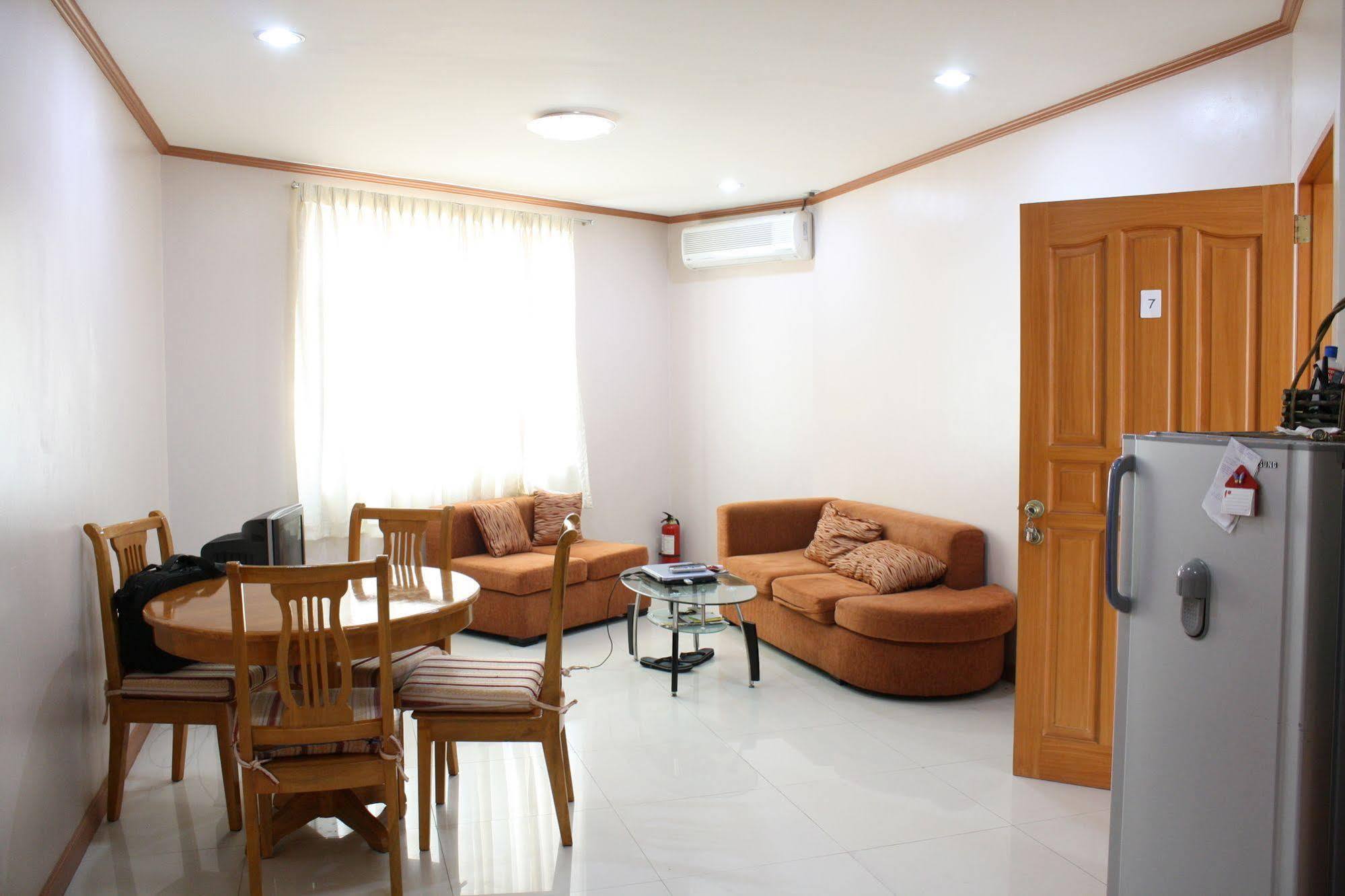 ดูมาเกวท สปริง อพาร์ตเมนต์ Apartment Dumaguete City ภายนอก รูปภาพ
